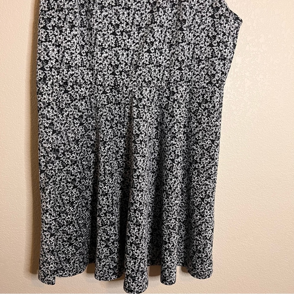 Hot Topic Skater Dress Cap Sleeves Size 3X - Picture 4 of 9